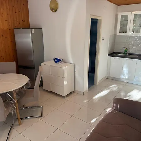 Burano Trogir-seget Apartman
