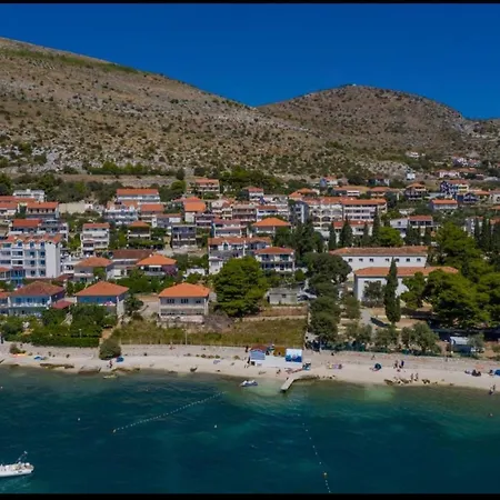 Burano Trogir-seget Apartman