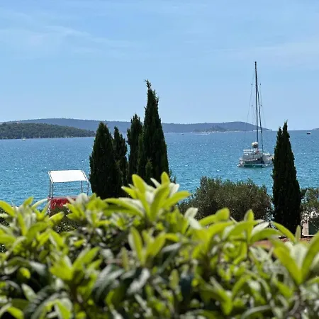 Burano Trogir-seget Apartamento *