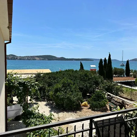 Burano Trogir-seget Apartman Trogir